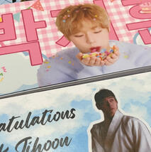 matte hand banner
